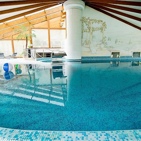 Palac Piorunow & Spa Kwiatkowice Exteriör bild