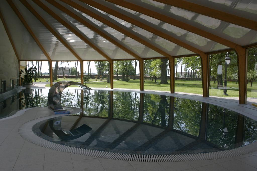 Palac Piorunow & Spa Kwiatkowice Exteriör bild