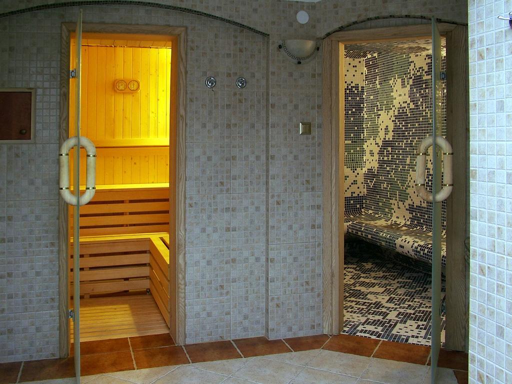 Palac Piorunow & Spa Kwiatkowice Exteriör bild