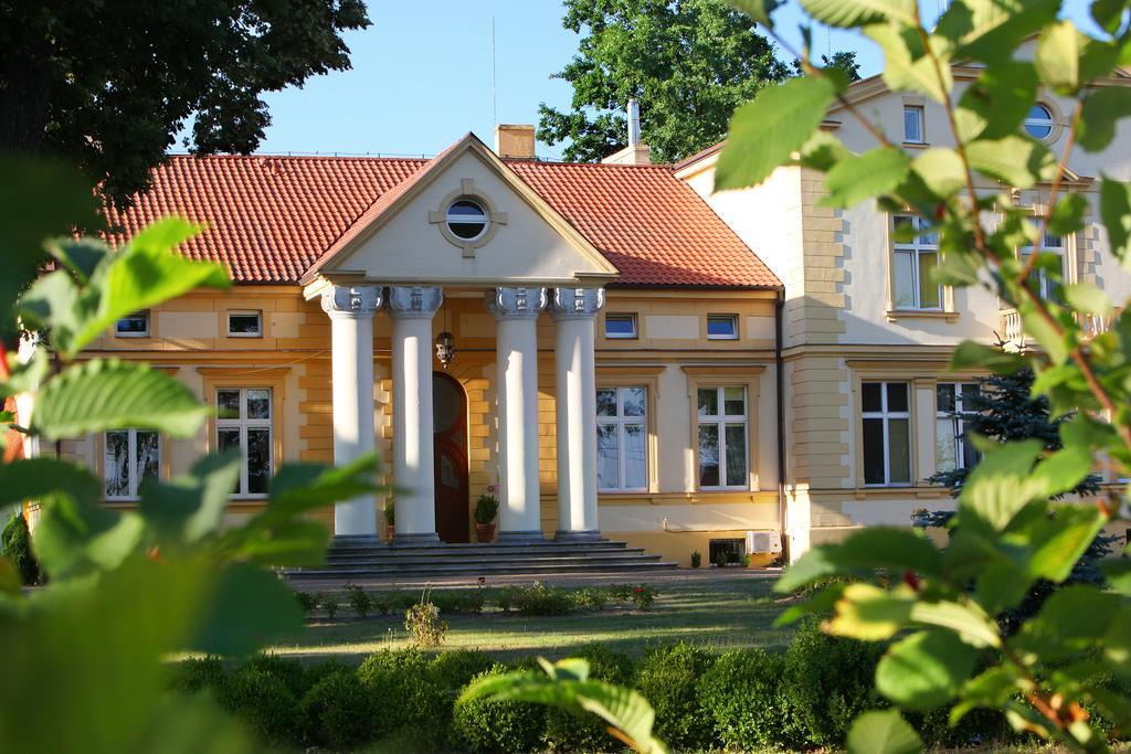Palac Piorunow & Spa Kwiatkowice Exteriör bild