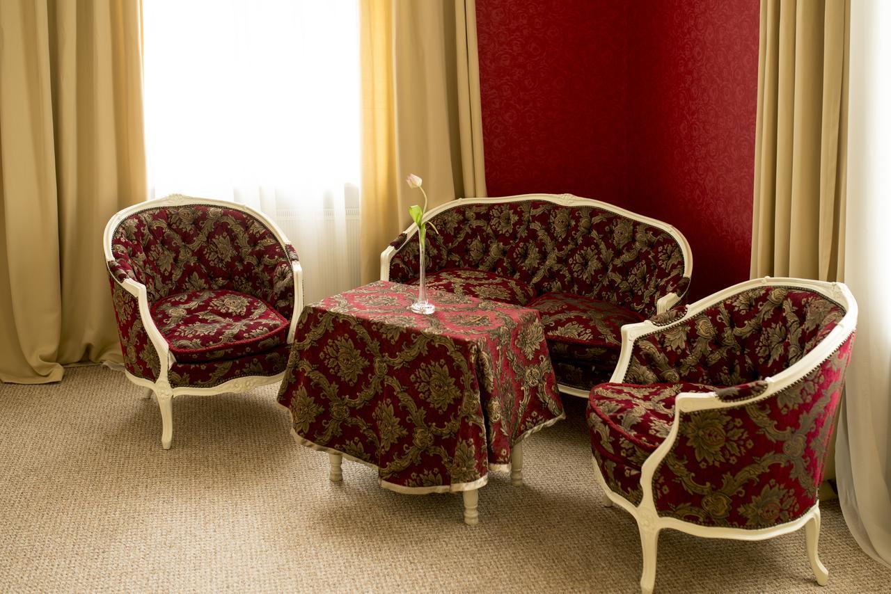 Palac Piorunow & Spa Kwiatkowice Exteriör bild