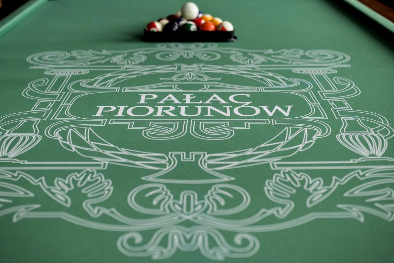 Palac Piorunow & Spa Kwiatkowice Exteriör bild