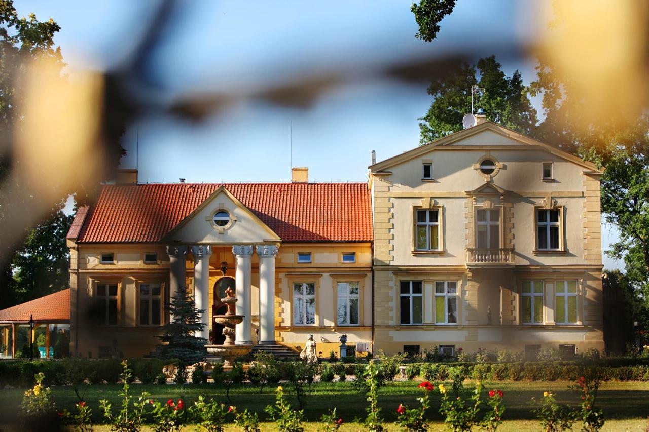 Palac Piorunow & Spa Kwiatkowice Exteriör bild